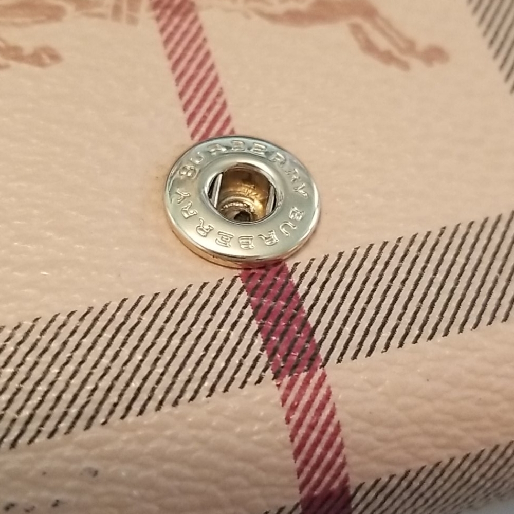 Burberry Haymarket/Vintage Continental Wallet - Picture 7 of 7